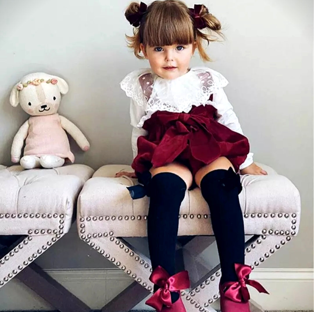 Yarn Lotus Leaf & Lace Top & Strapped Burgundy Overall Shorts