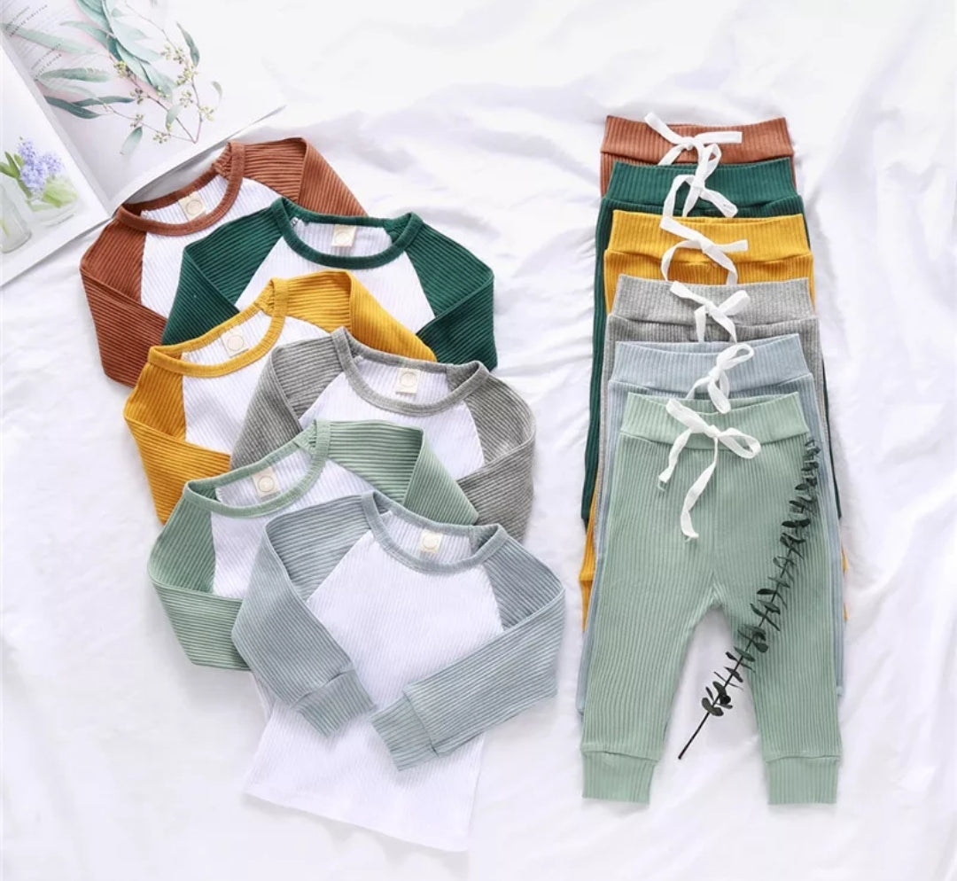 Ribbed Crewneck Tracksuit,